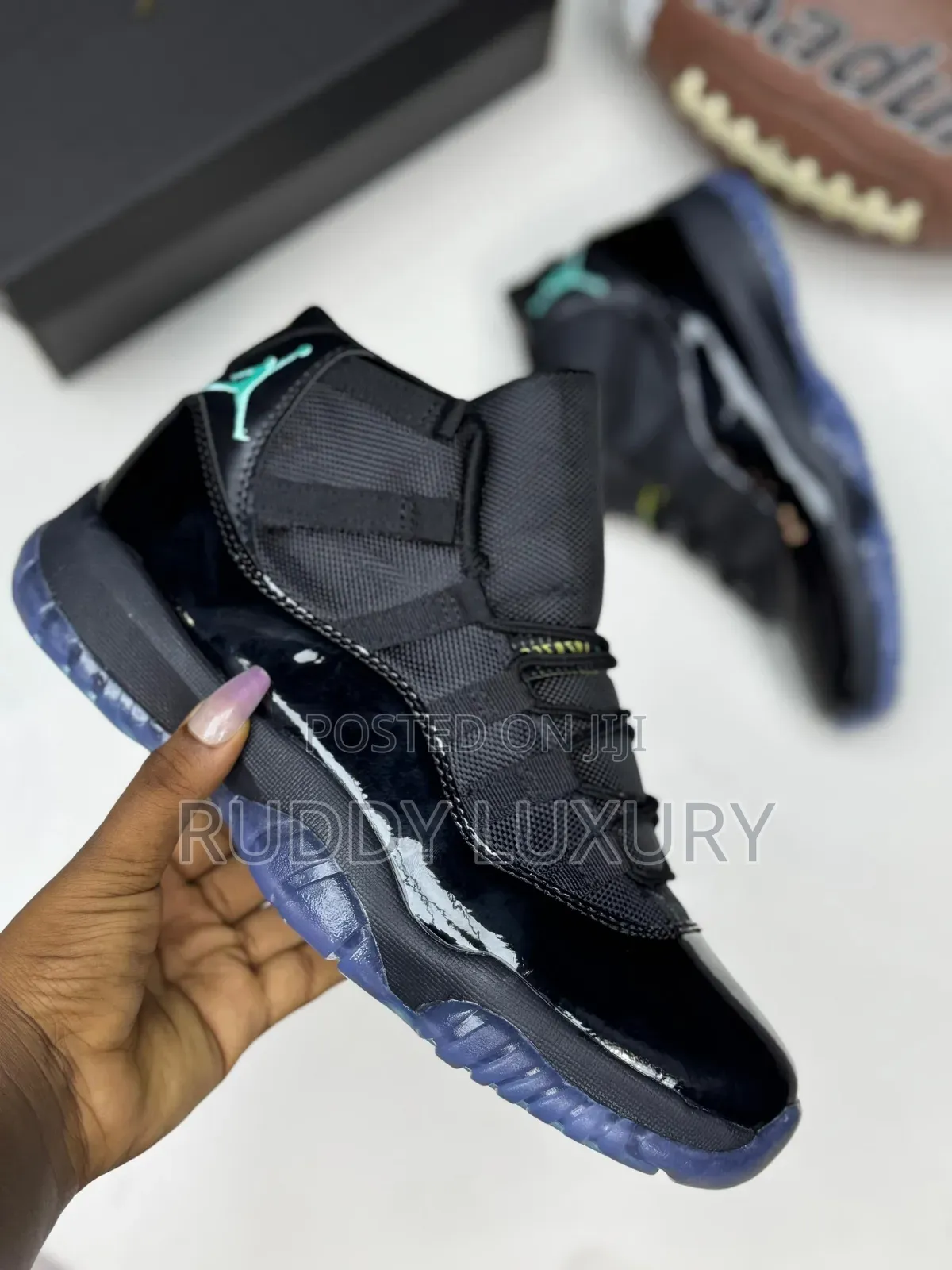 Nike Air Jordan Future Mesh Sneakers
