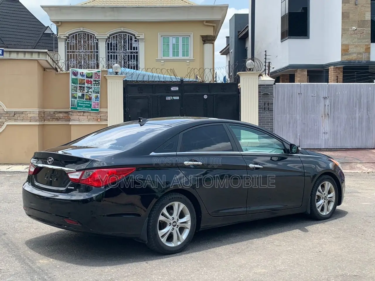 Hyundai Sonata Limited Sedan FWD (2.4L 4cyl 6A) 2012 Black