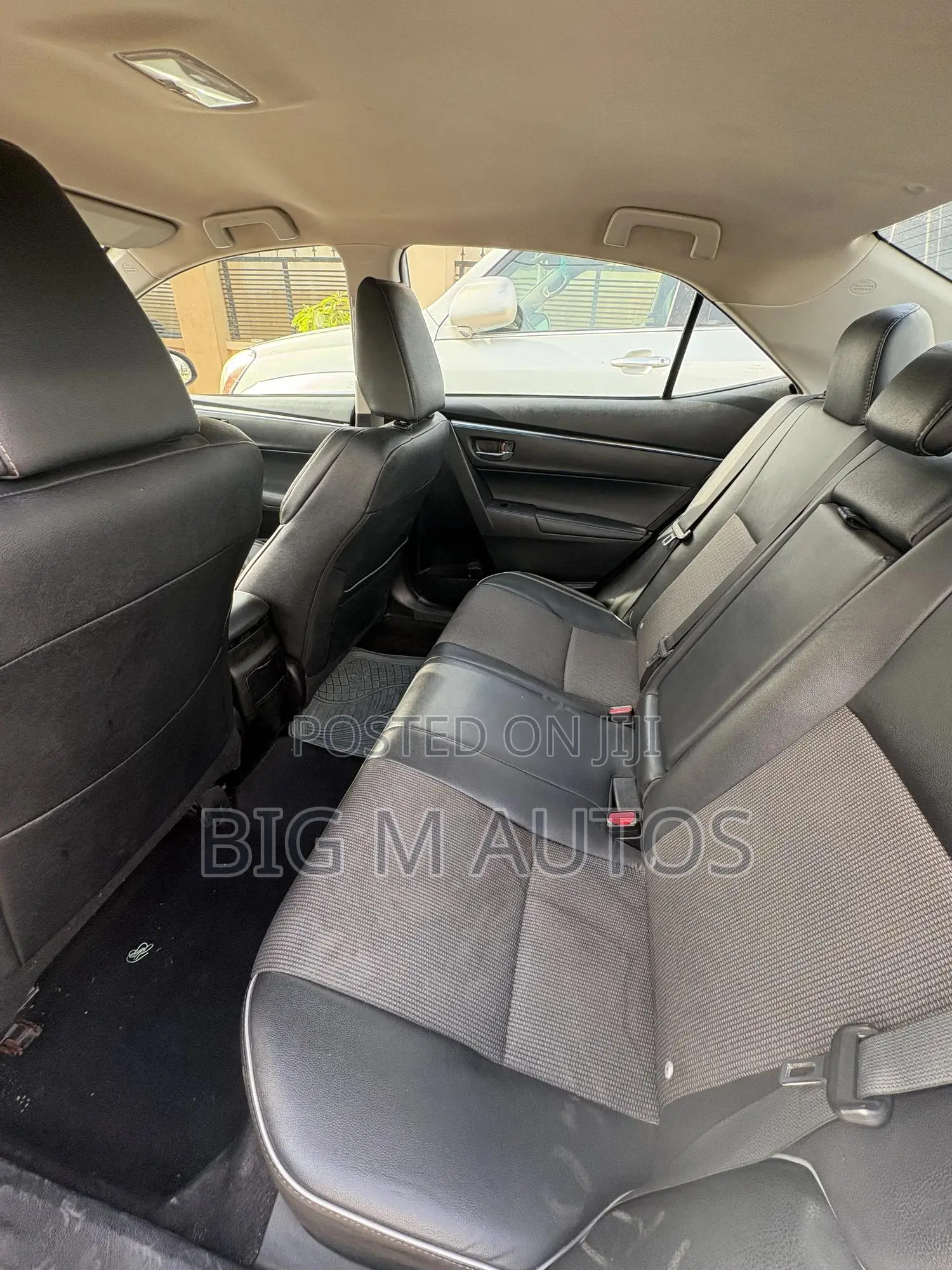 Toyota Corolla 2016 Silver