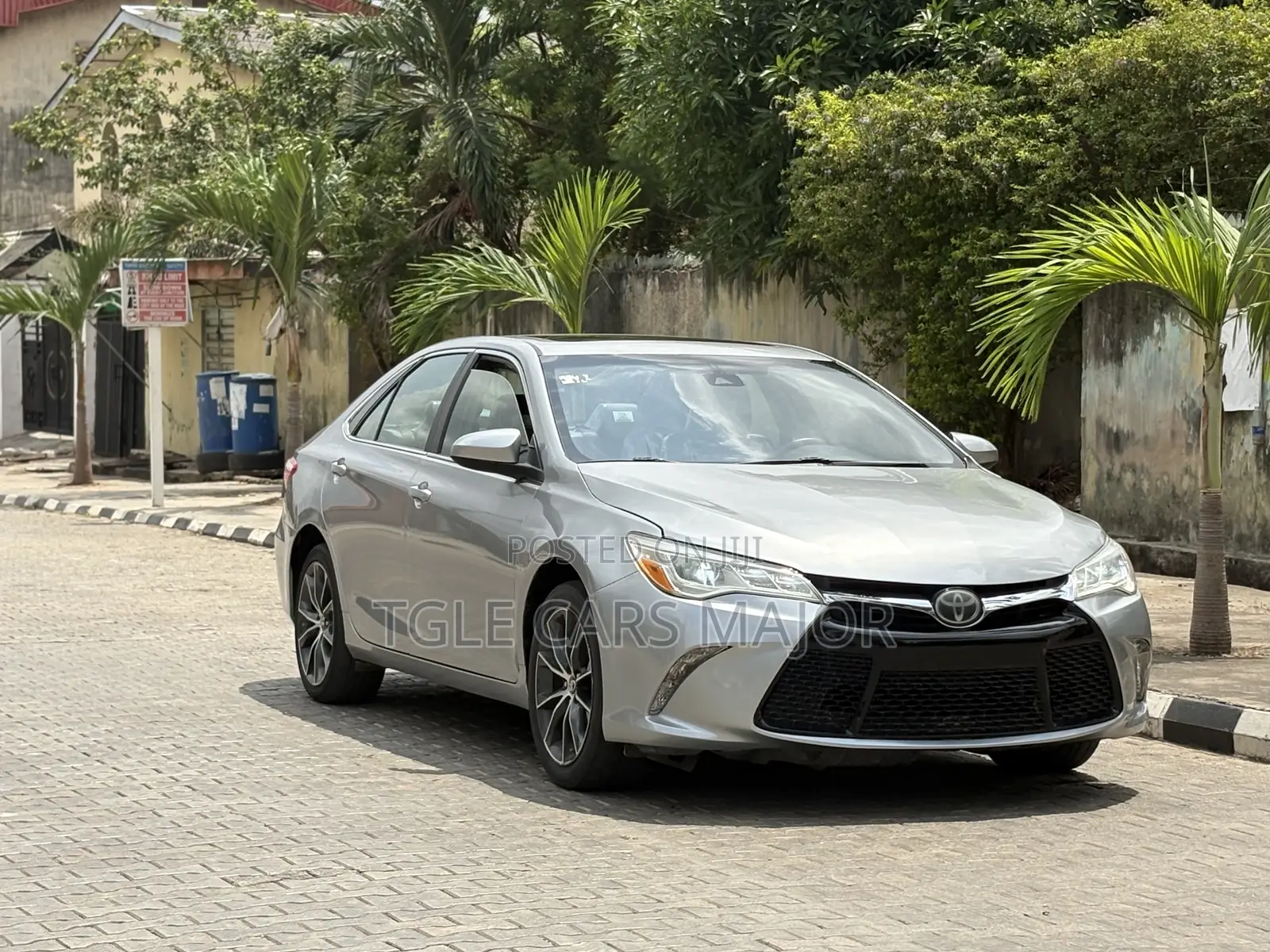 Toyota Camry XSE 4dr Sedan (3.5L 6cyl 6A) 2015 Silver