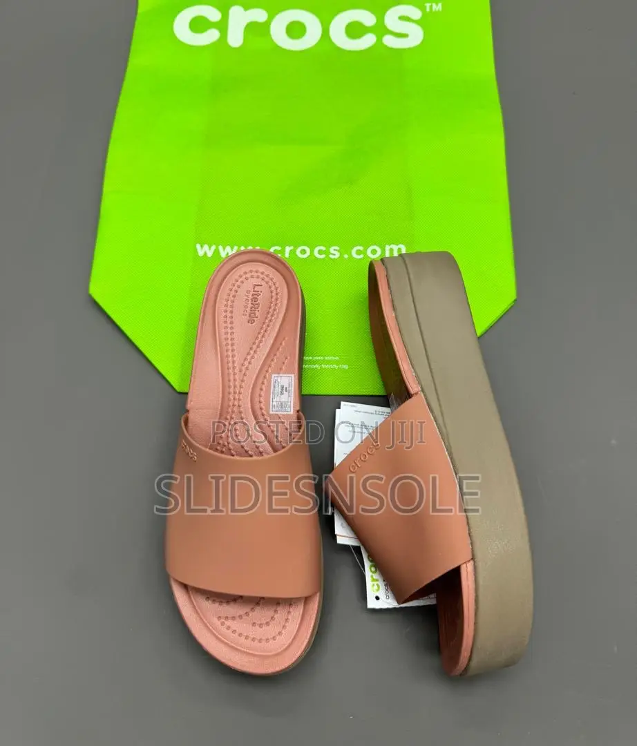 Crocs Brooklyn Low Wedges.