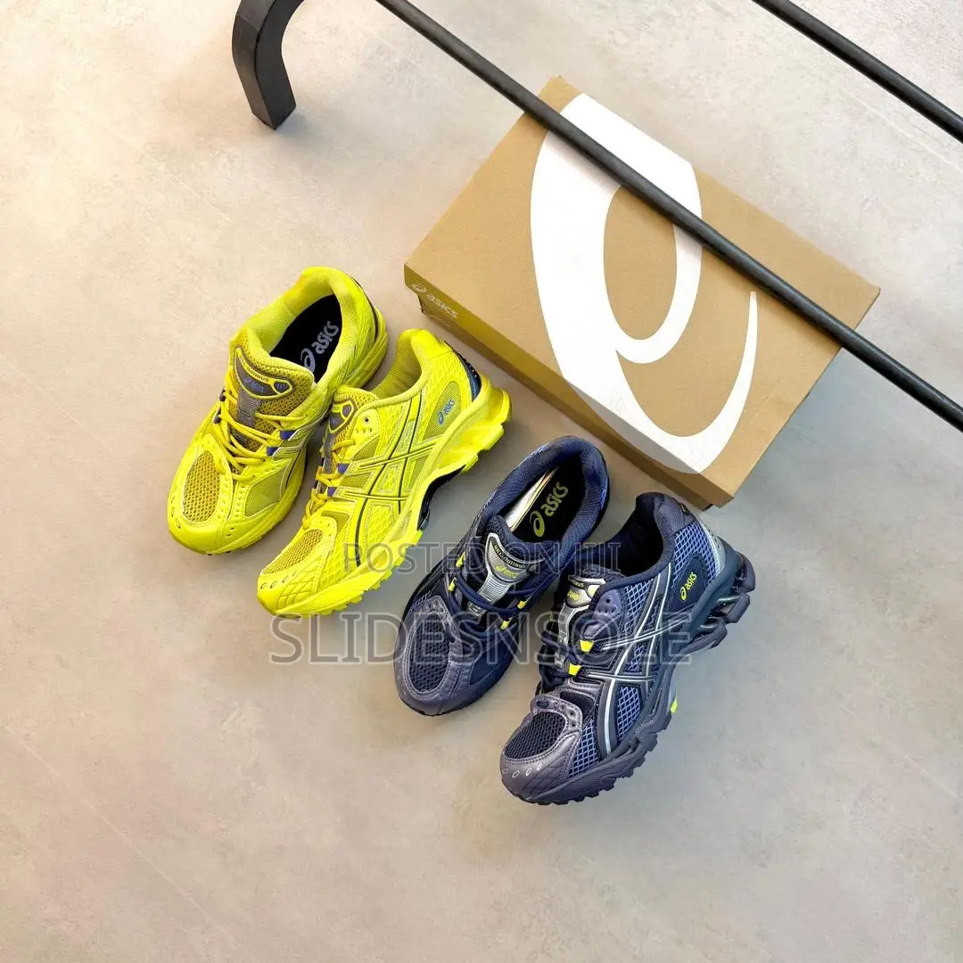 Asics Gel-Nimbus 10.1 in the "Kelp / Lemon Spark