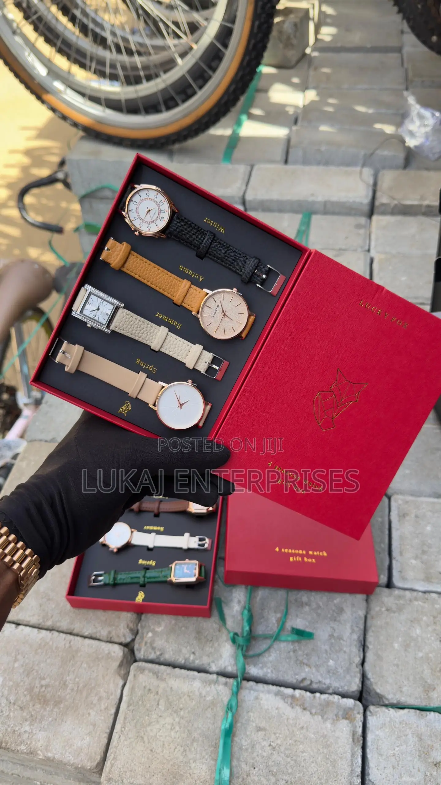 Four Seasons Watch