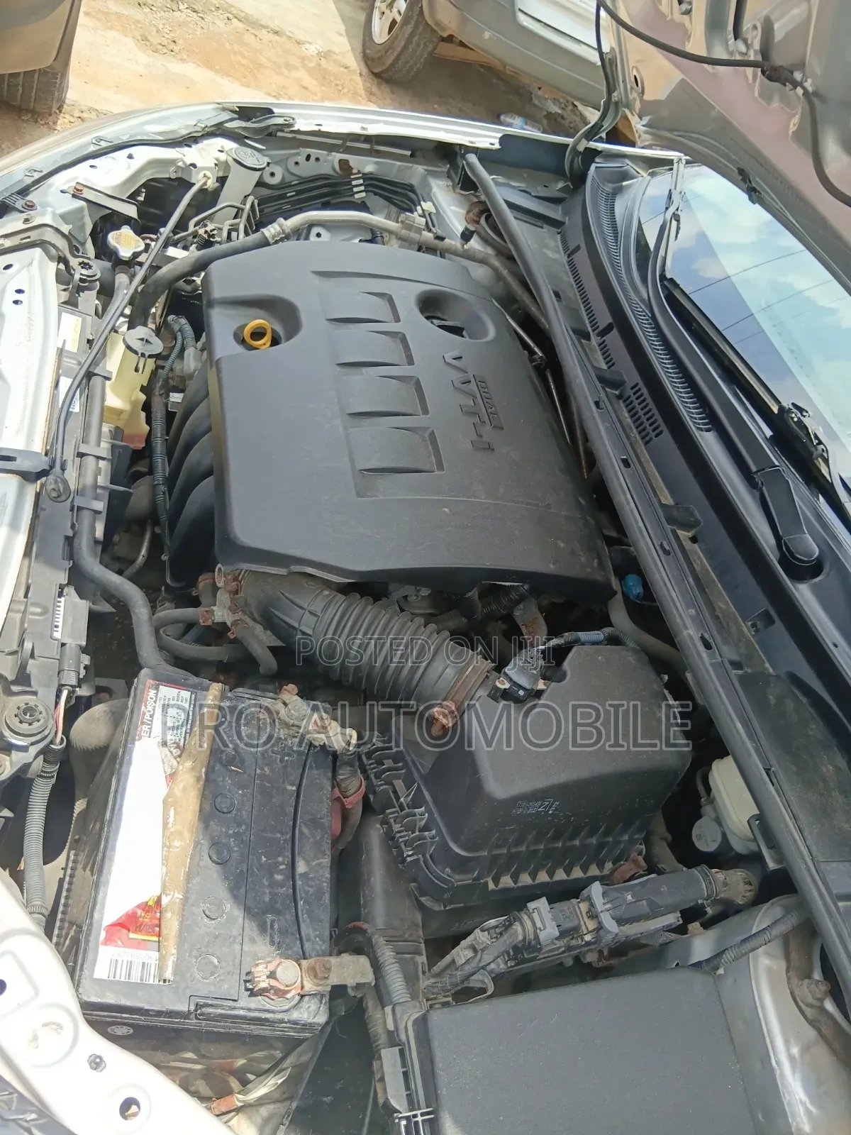 Toyota Corolla LE 4dr Sedan (1.8L 4cyl CVT) 2015 Silver