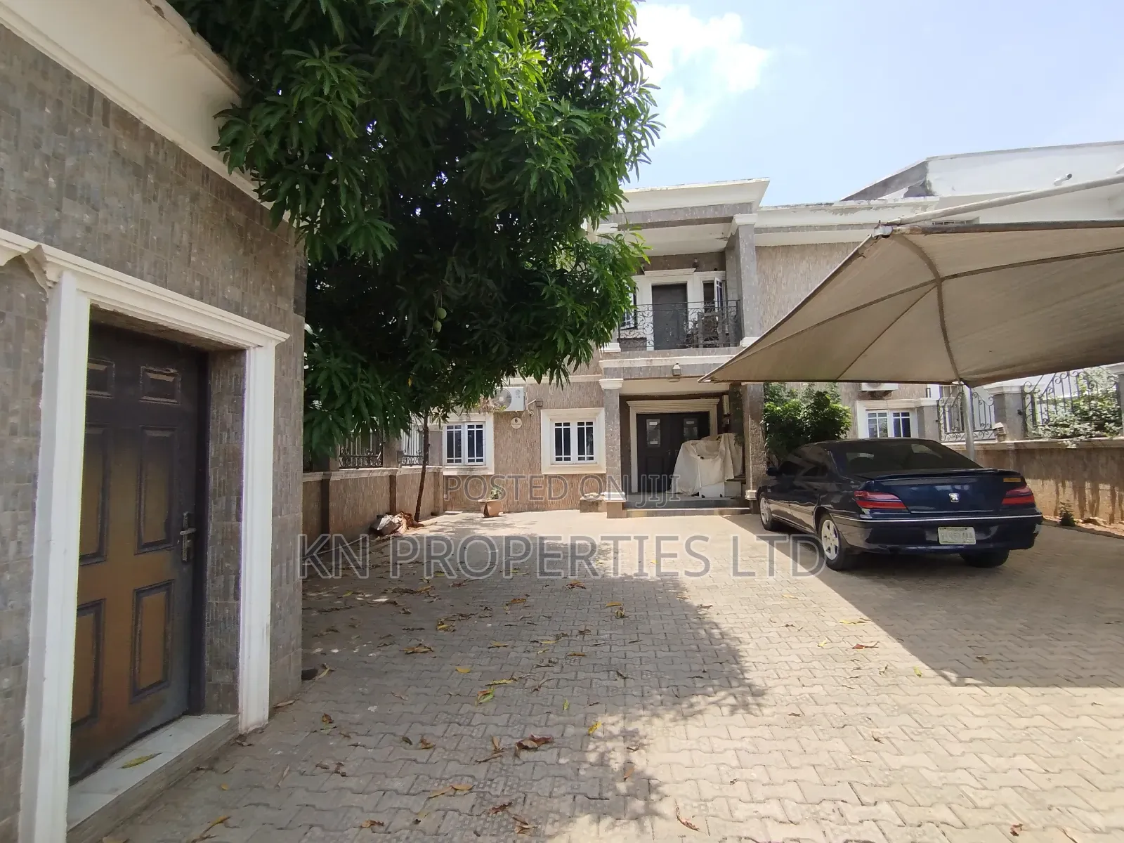 4bdrm Duplex in Apo District for sale