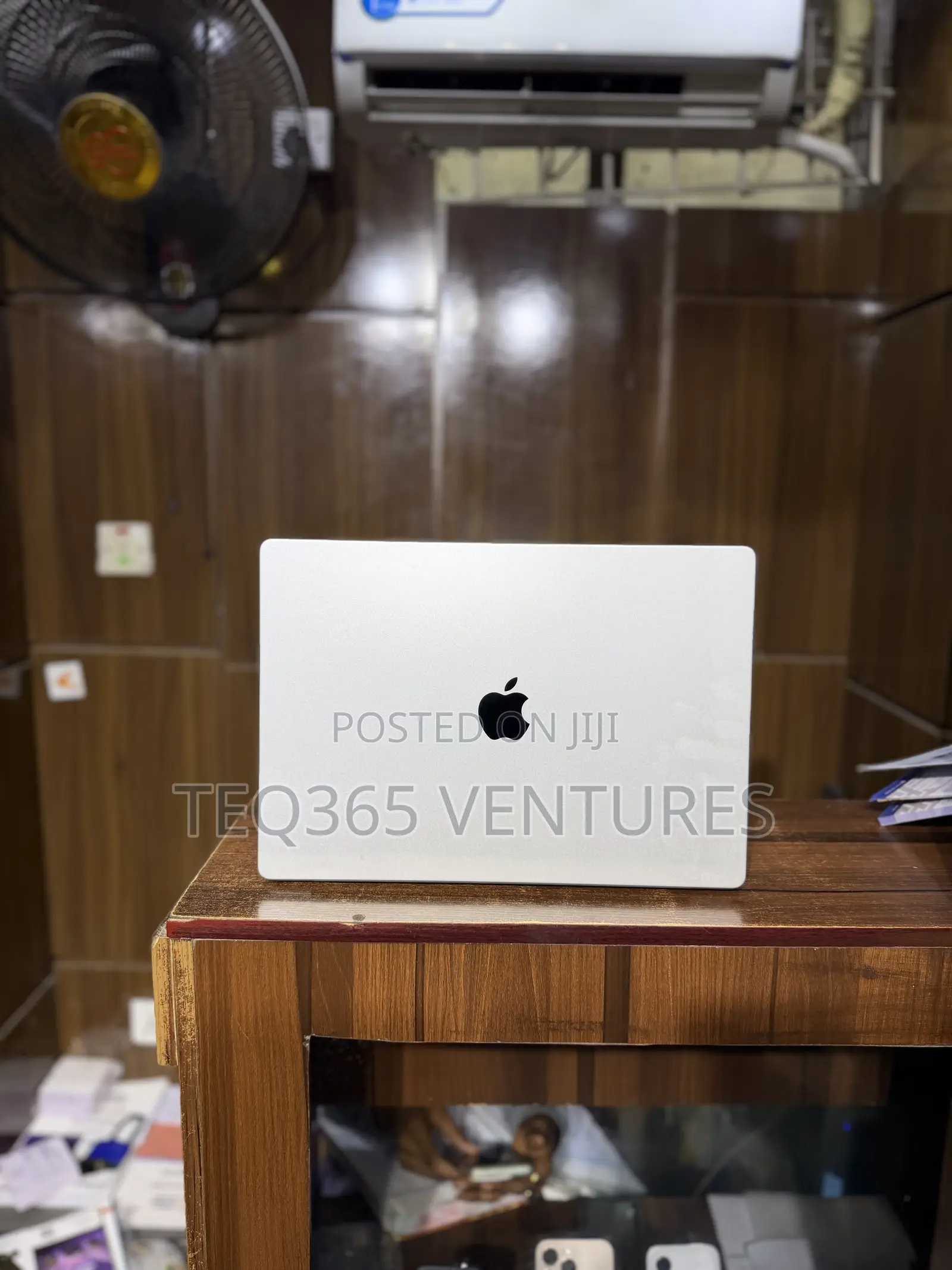 Laptop Apple MacBook Pro 2021 M1 32GB Apple M1 Max SSD 512GB