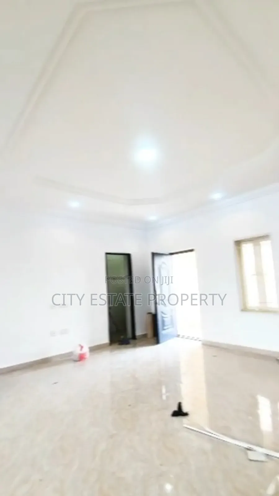 3bdrm Block of Flats in Stadium Road, Elekahia for rent