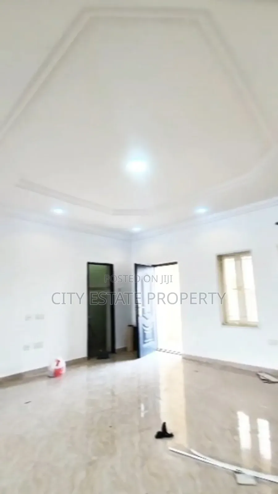 3bdrm Block of Flats in Stadium Road, Elekahia for rent