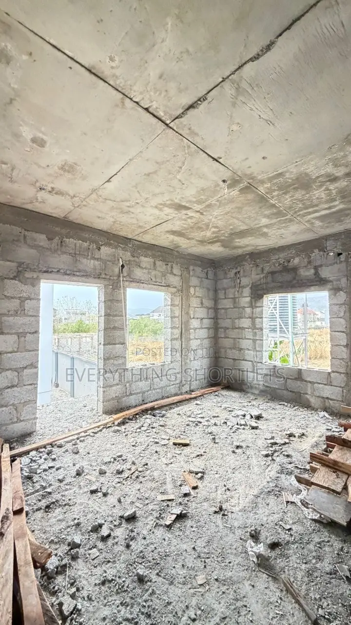 4 Bedroom Terrace Duplex