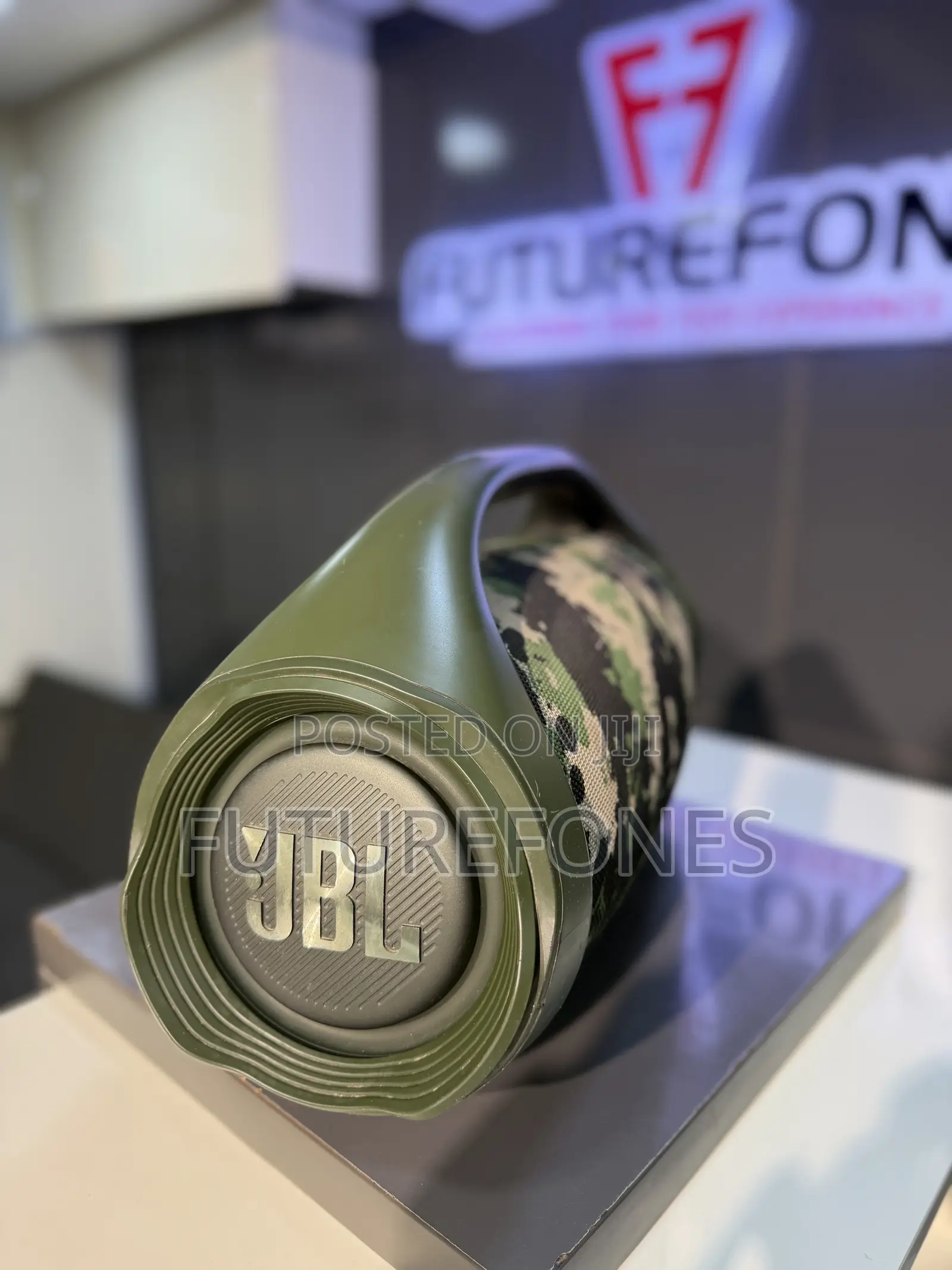 JBL Boombox 2 Used
