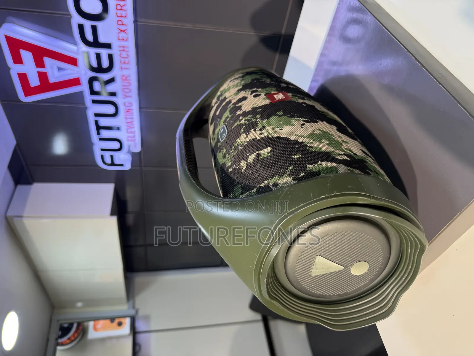 JBL Boombox 2 Used