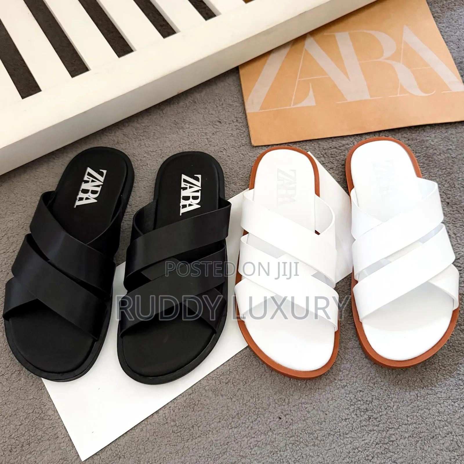 Zara Adilette Slides