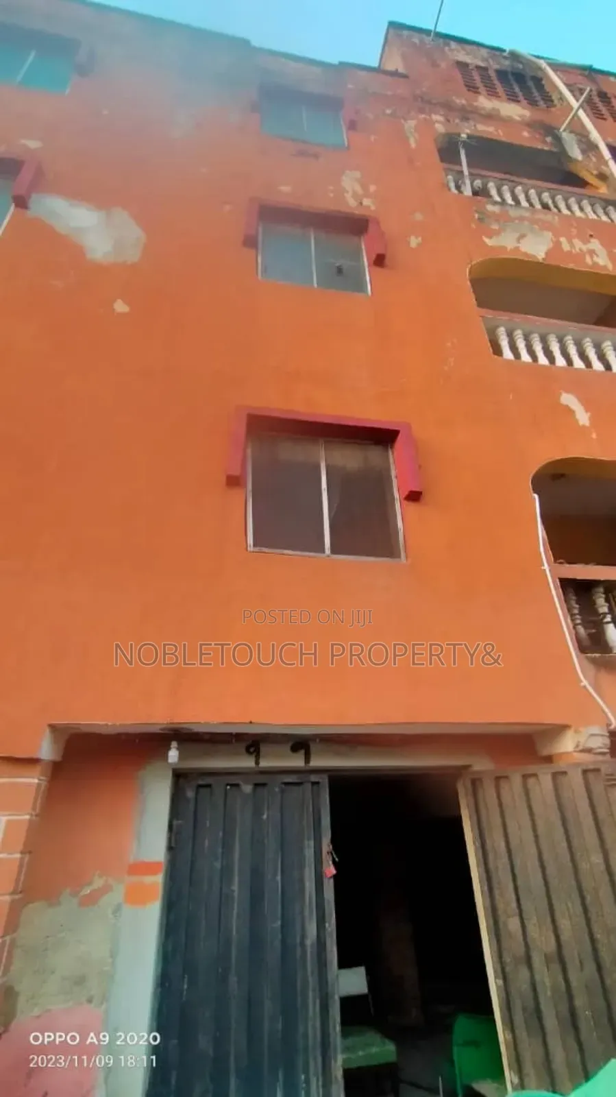 3bdrm Block of Flats in Satellite Town Lagos for sale