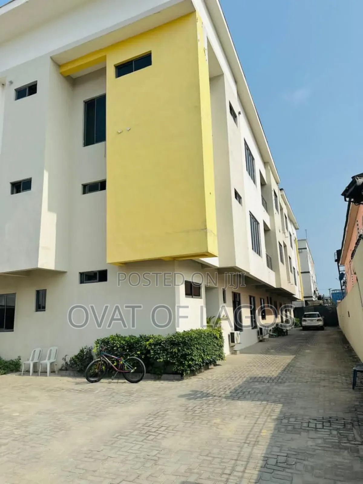Furnished 3bdrm Apartment in Lekki Phase 1 for rent