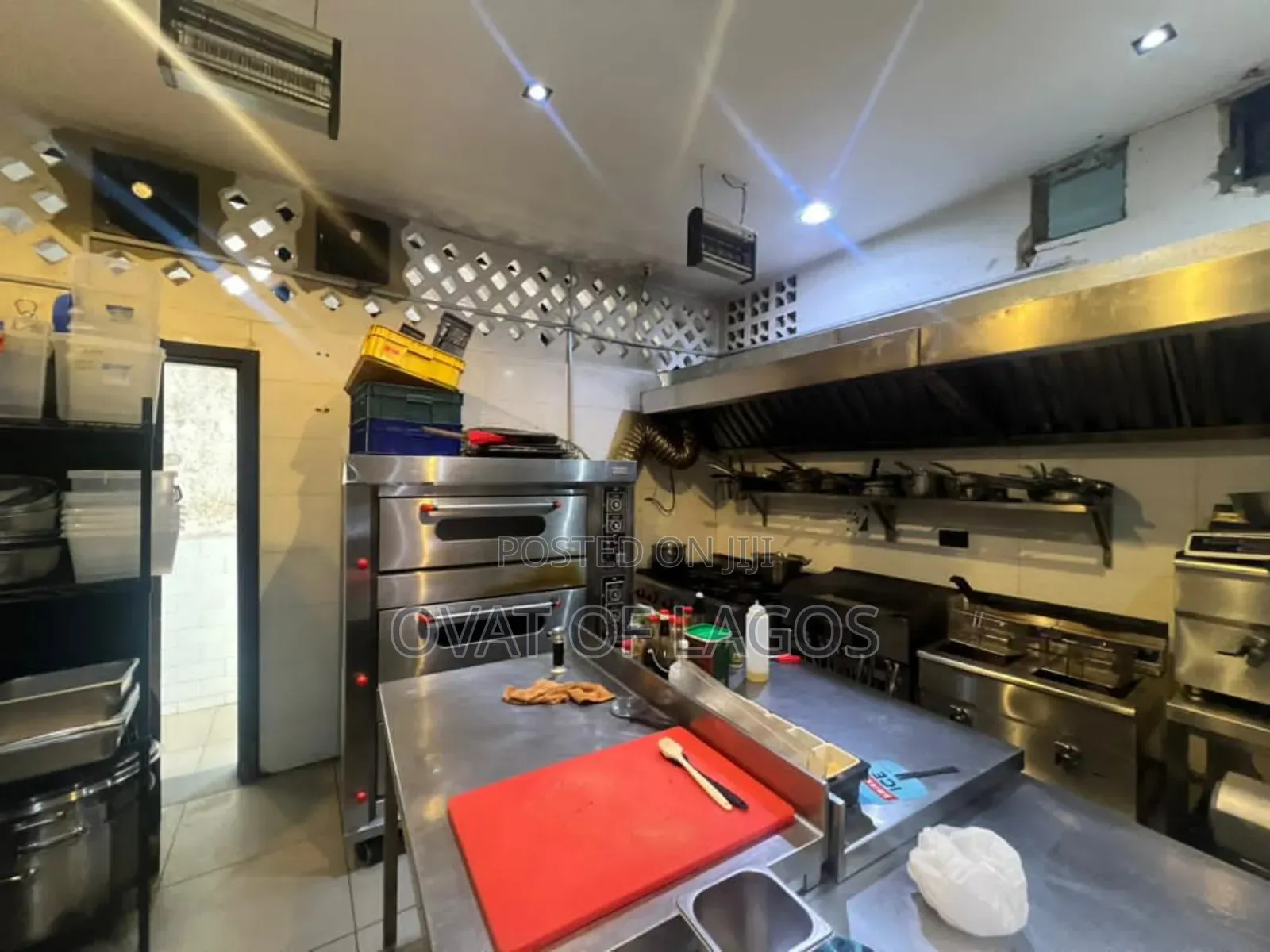 Eatery, Restaurant, Bar on Admiralty Way
