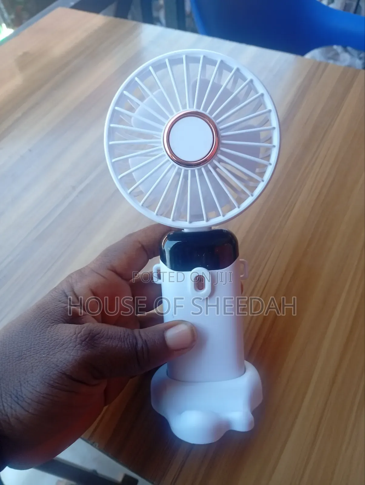 Led Digital Display Rechargeable Mini Handheld Fan