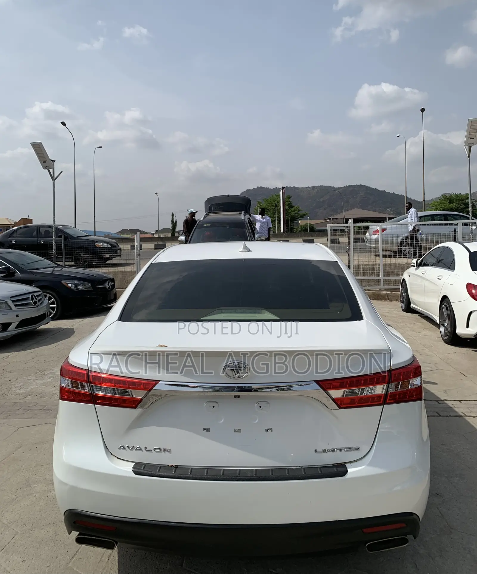 Toyota Avalon 2013 White