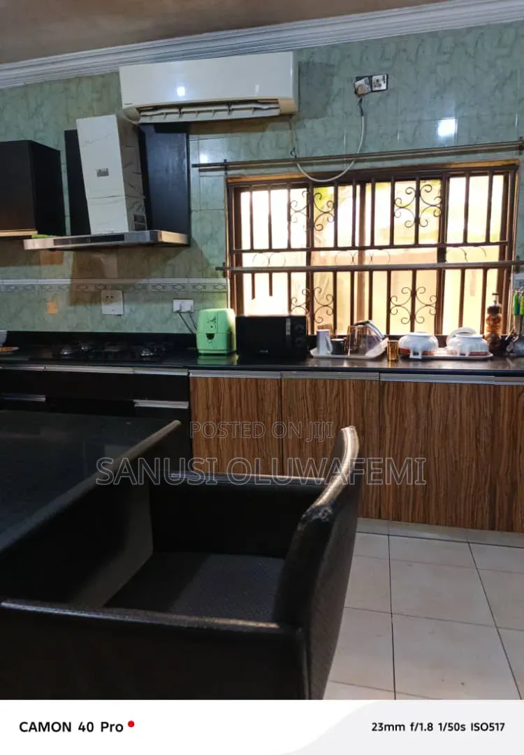 5bdrm Duplex in Alausa for sale