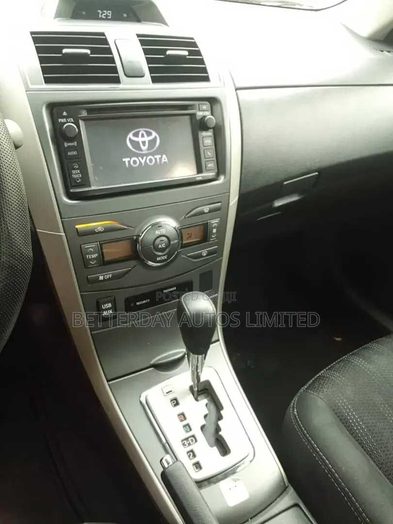 Toyota Corolla 2013 Black