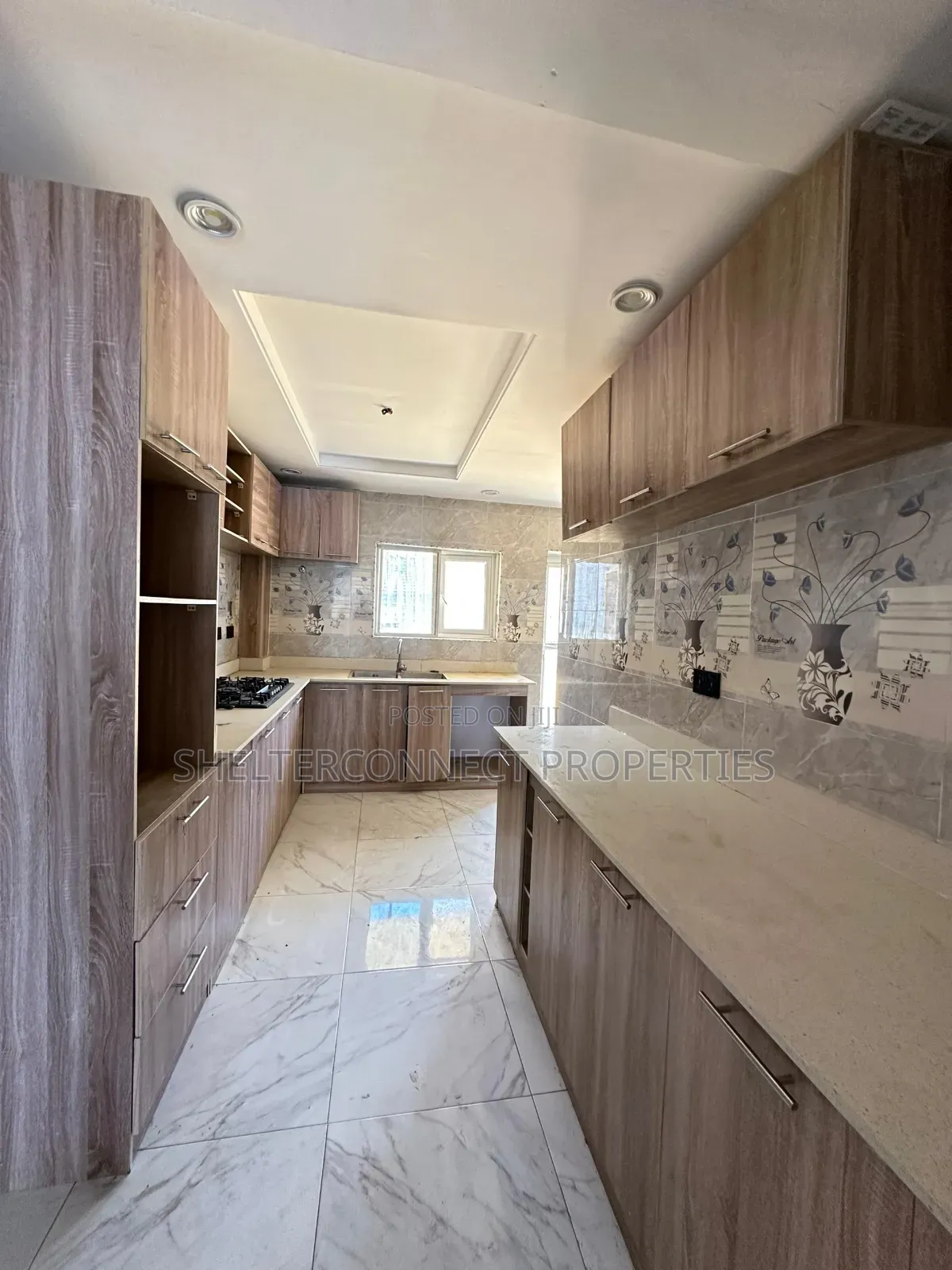 3bdrm Apartment in Lekki Phase 1 for rent