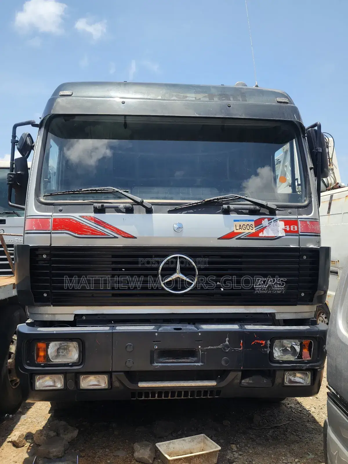 Foreign Used Mercedes Benz Cap and Chassis Truck