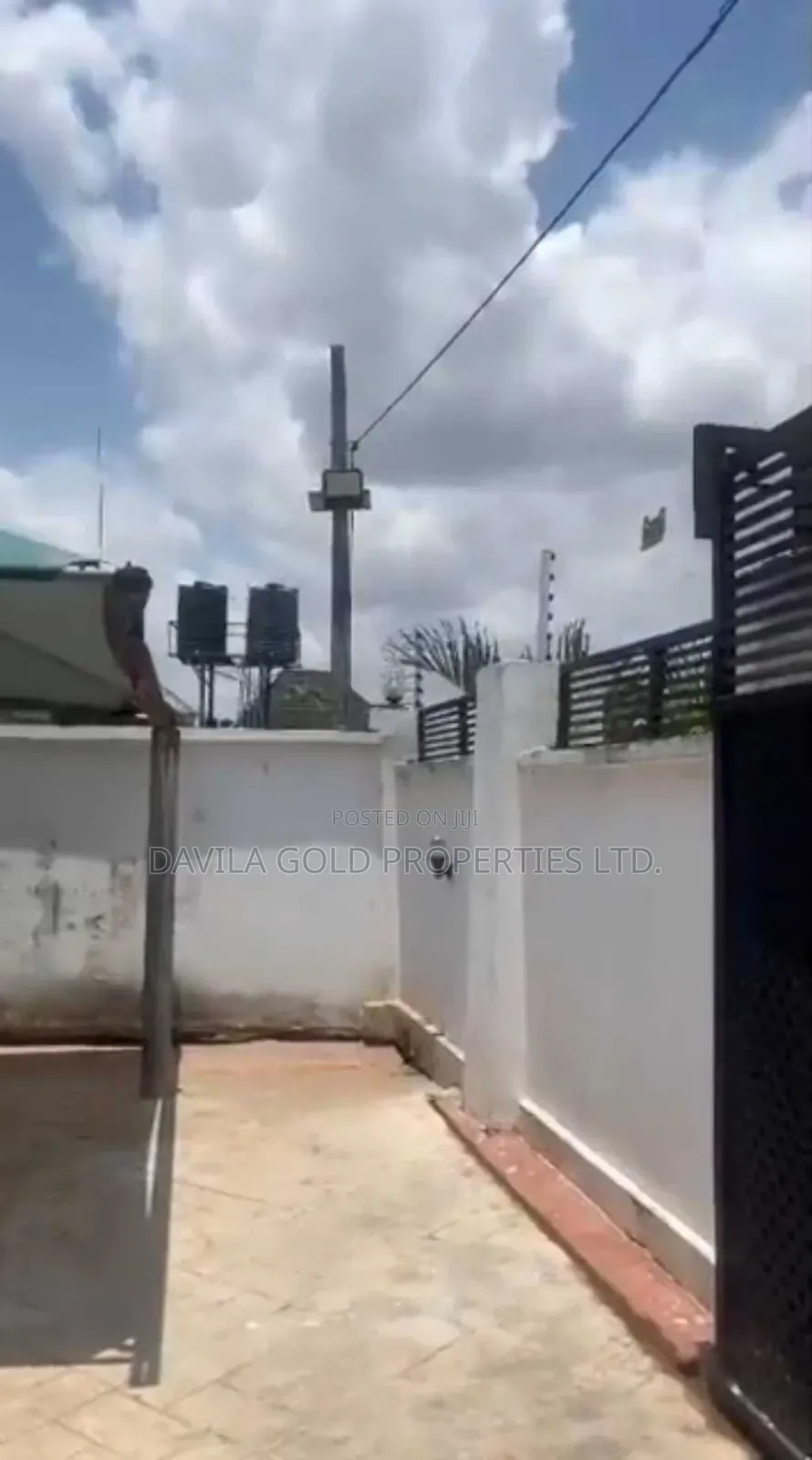 6bdrm Duplex in Benin City for sale