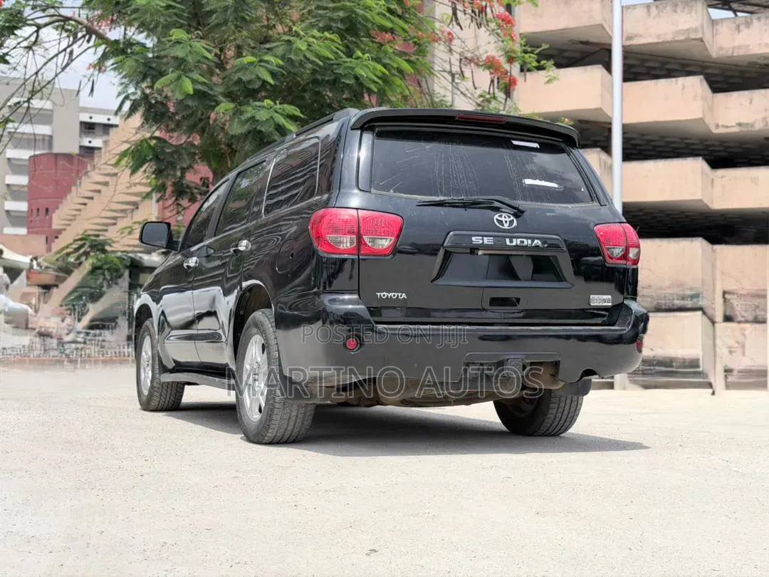Toyota Sequoia 2010 Black