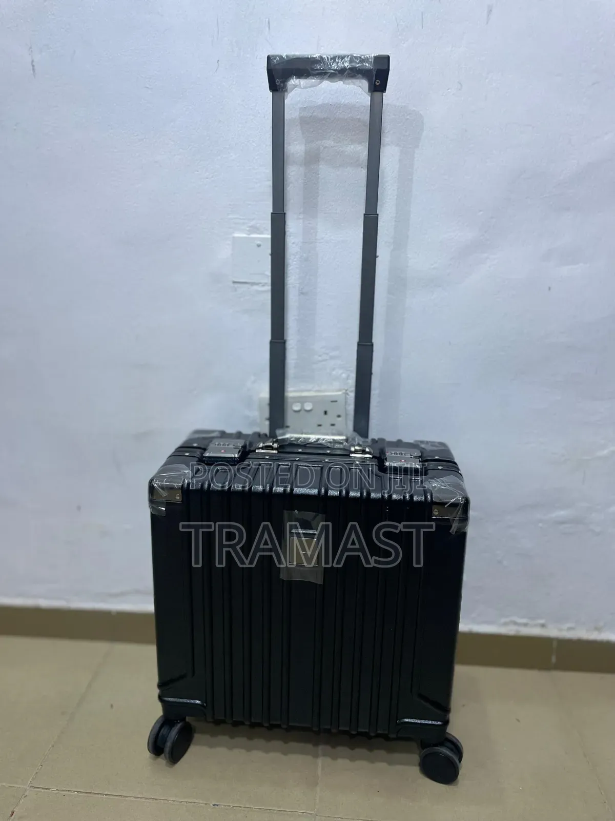 Pilot Aluminum 15-Inch Travel Luggage – Black