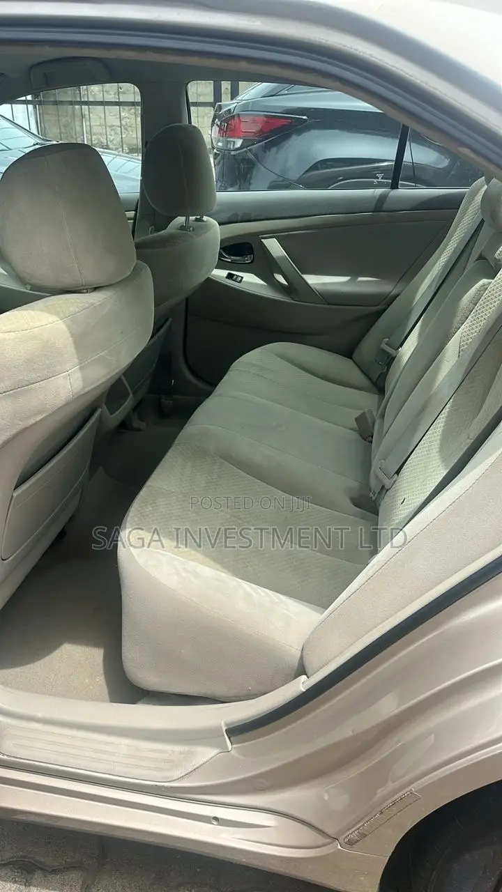 Toyota Camry 2.4 LE 2008 Gold