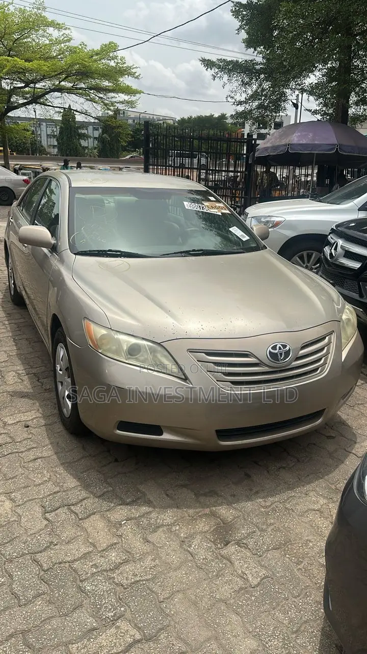Toyota Camry 2.4 LE 2008 Gold