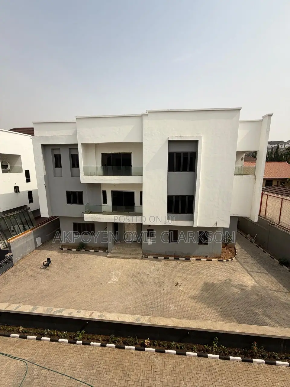 7bdrm Apartment in Asokoro for sale