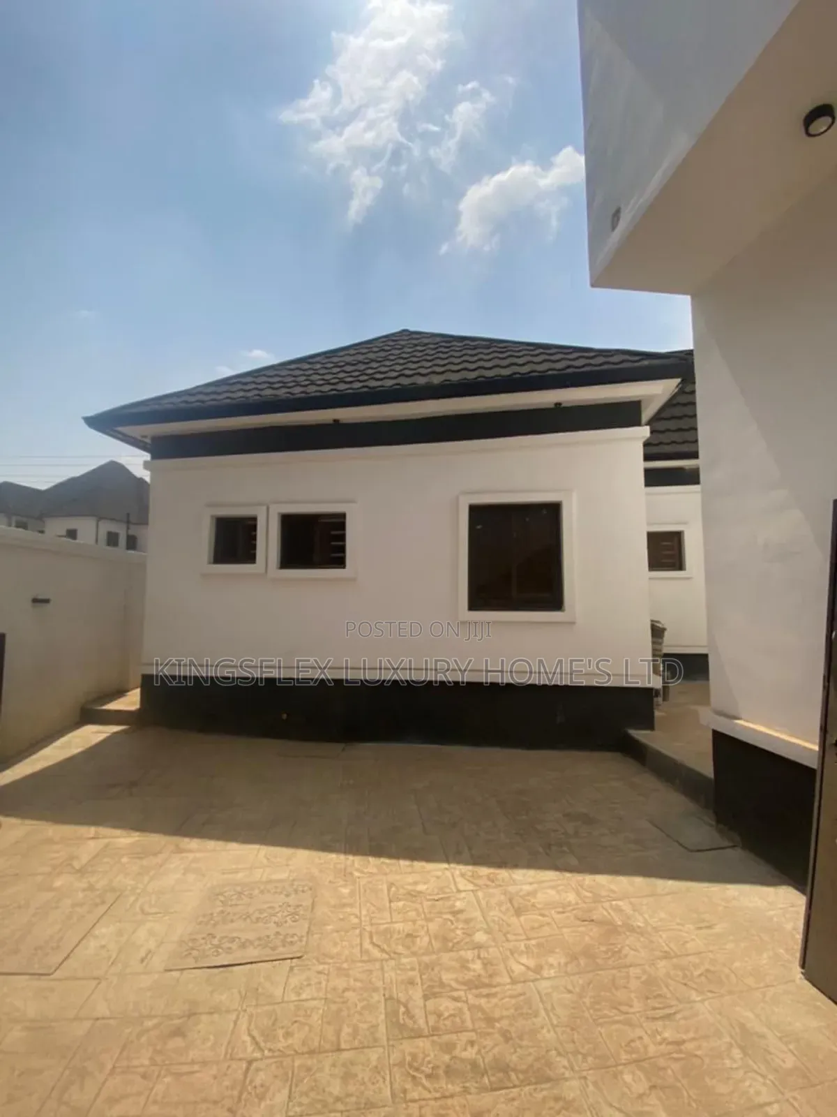 5bdrm Duplex in Faplins Estate, Lokogoma for sale