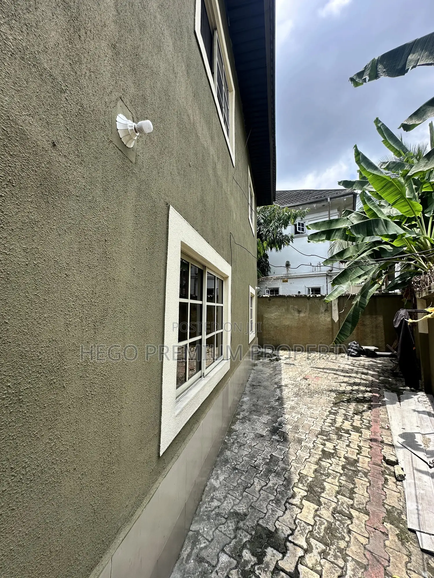 1bdrm Block of Flats in Majesty Estate, Uzoba for sale