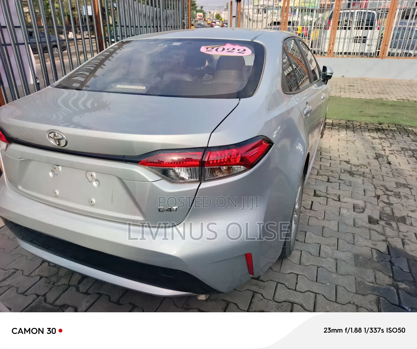 Toyota Corolla 2022 Silver