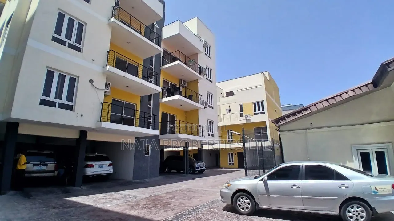 3bdrm Apartment in Off Freedom Way, Lekki Phase 1 for sale