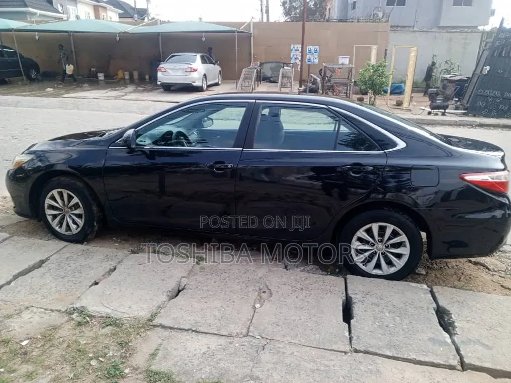 Toyota Camry LE 4dr Sedan (2.5L 4cyl 6A) 2015 Black