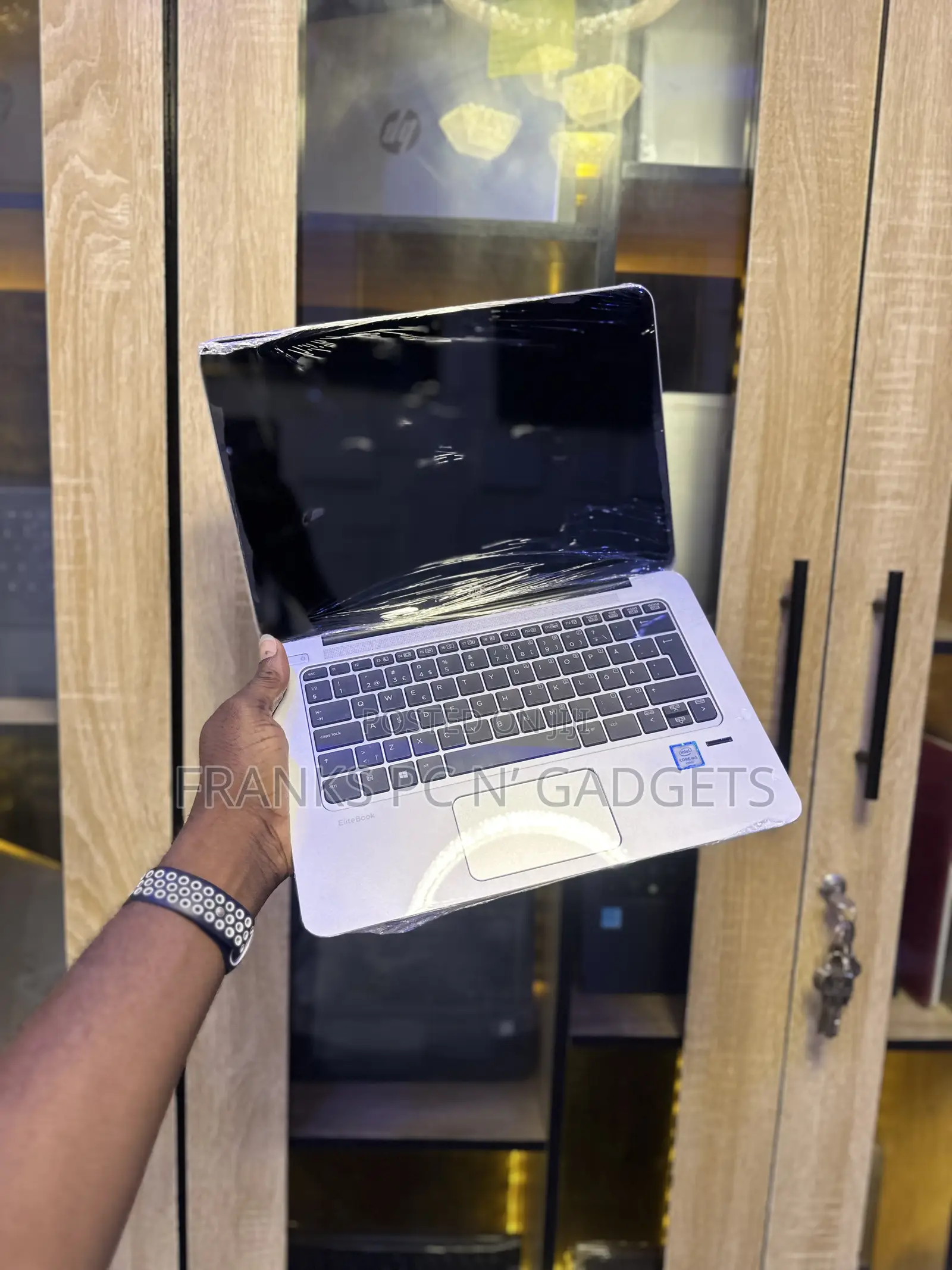 Laptop HP EliteBook 1030 G1 8GB Intel Core M SSD 256GB