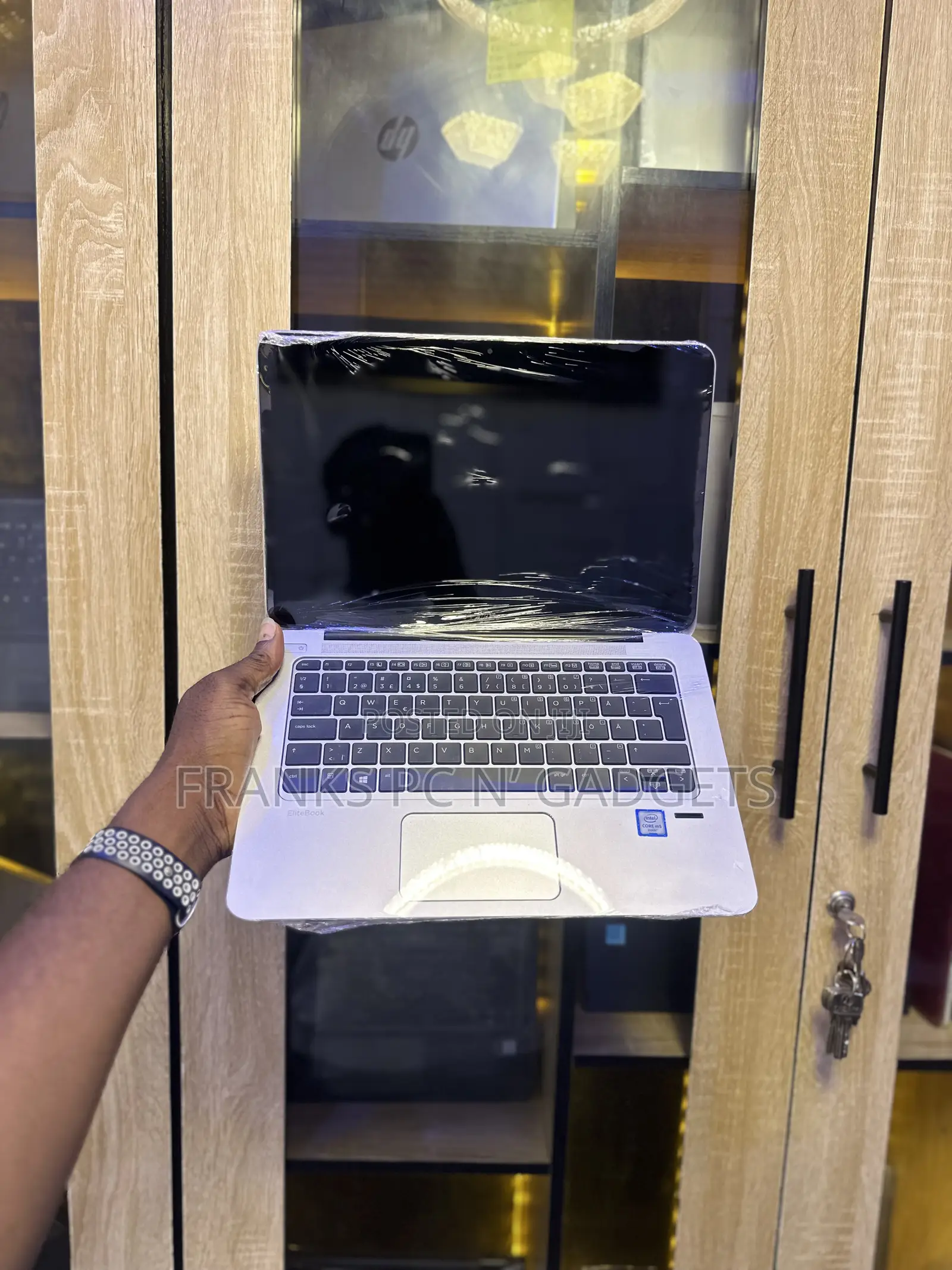 Laptop HP EliteBook 1030 G1 8GB Intel Core M SSD 256GB