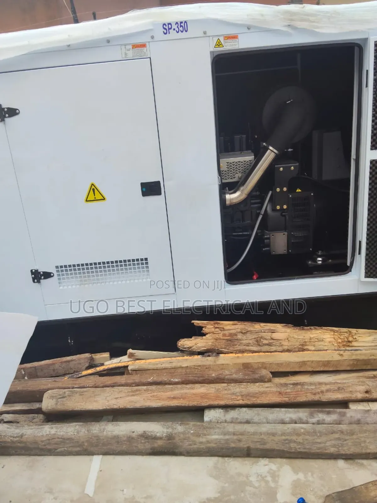 350kva Perkins Soundproof Generator  Copper Coil Two Years Warranty