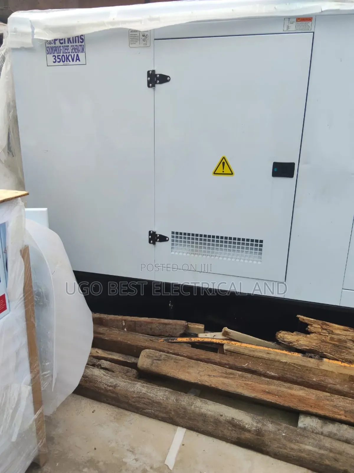 350kva Perkins Soundproof Generator  Copper Coil Two Years Warranty