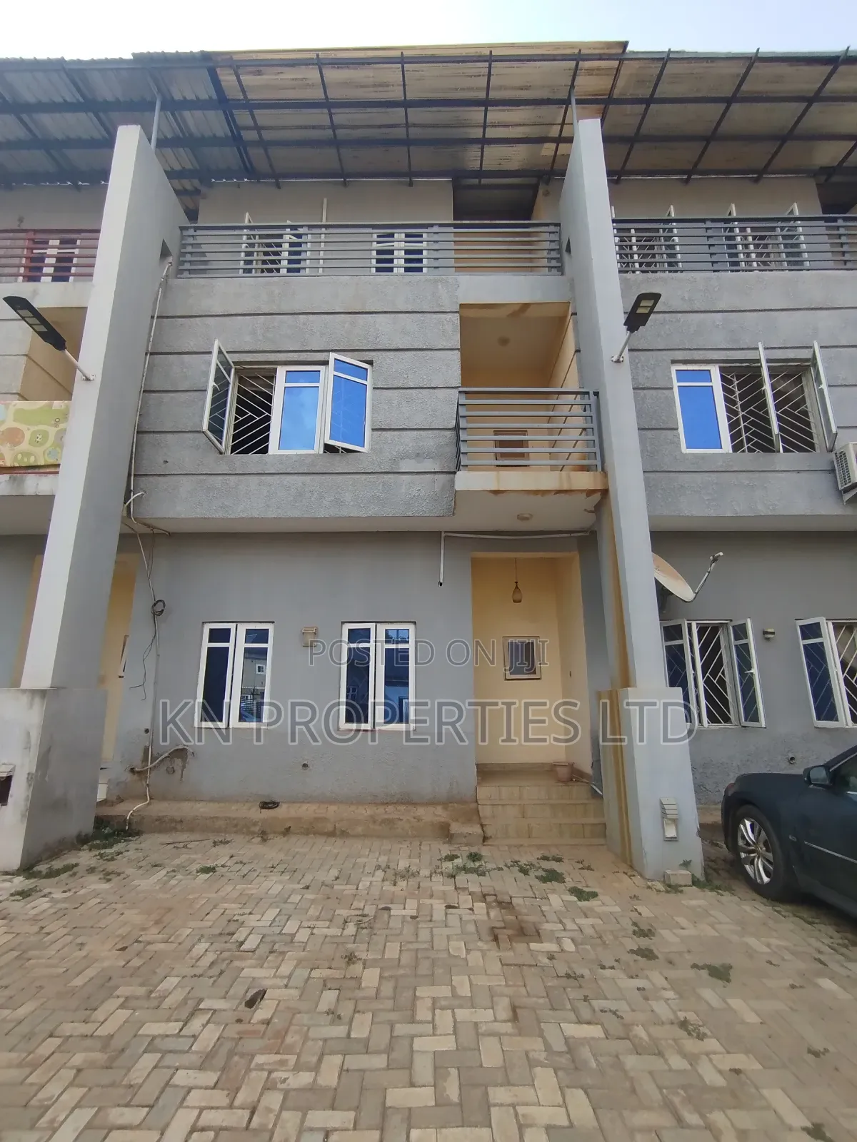 4bdrm Townhouse / Terrace in Kaura for rent