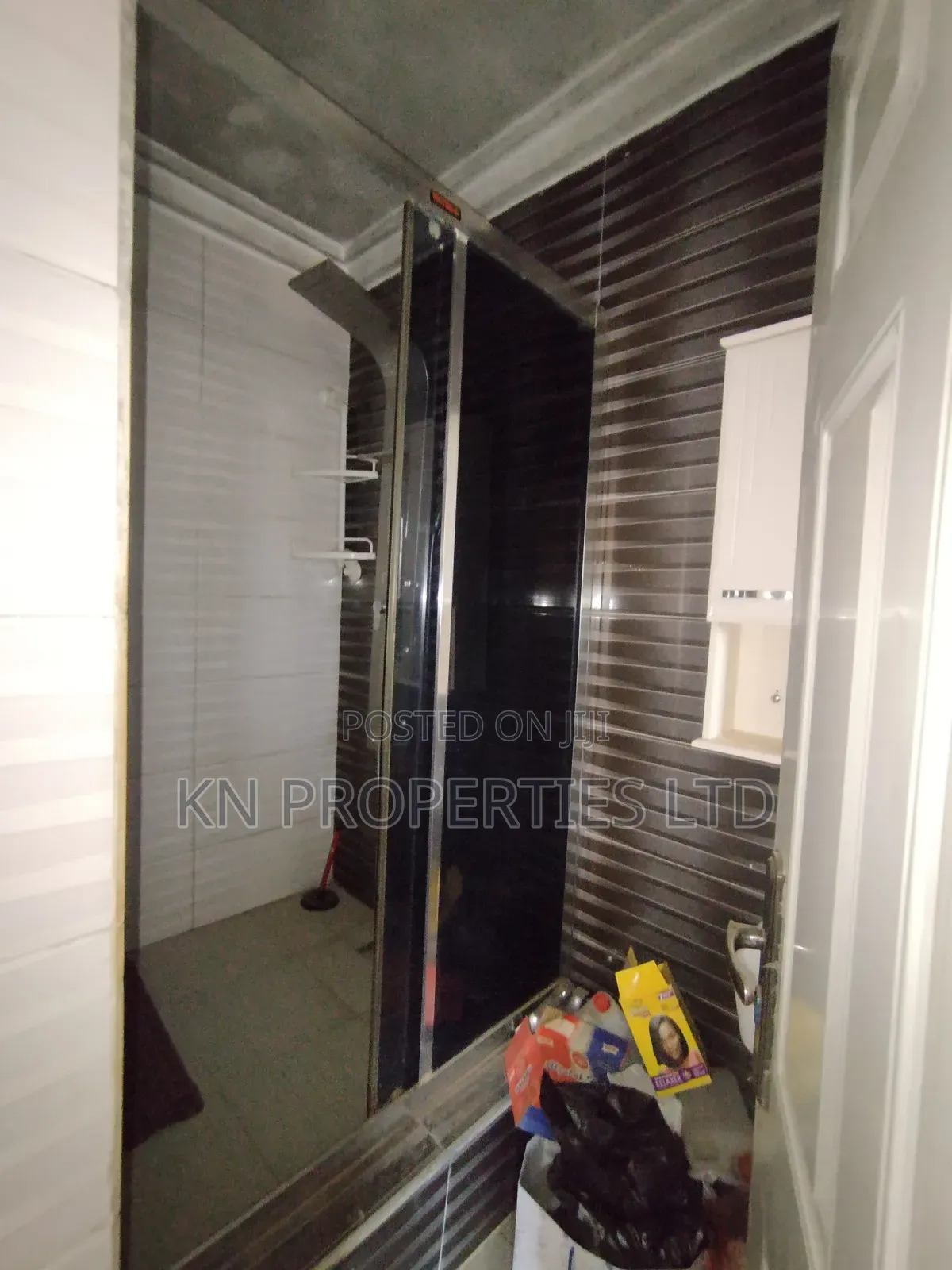 4bdrm Townhouse / Terrace in Kaura for rent
