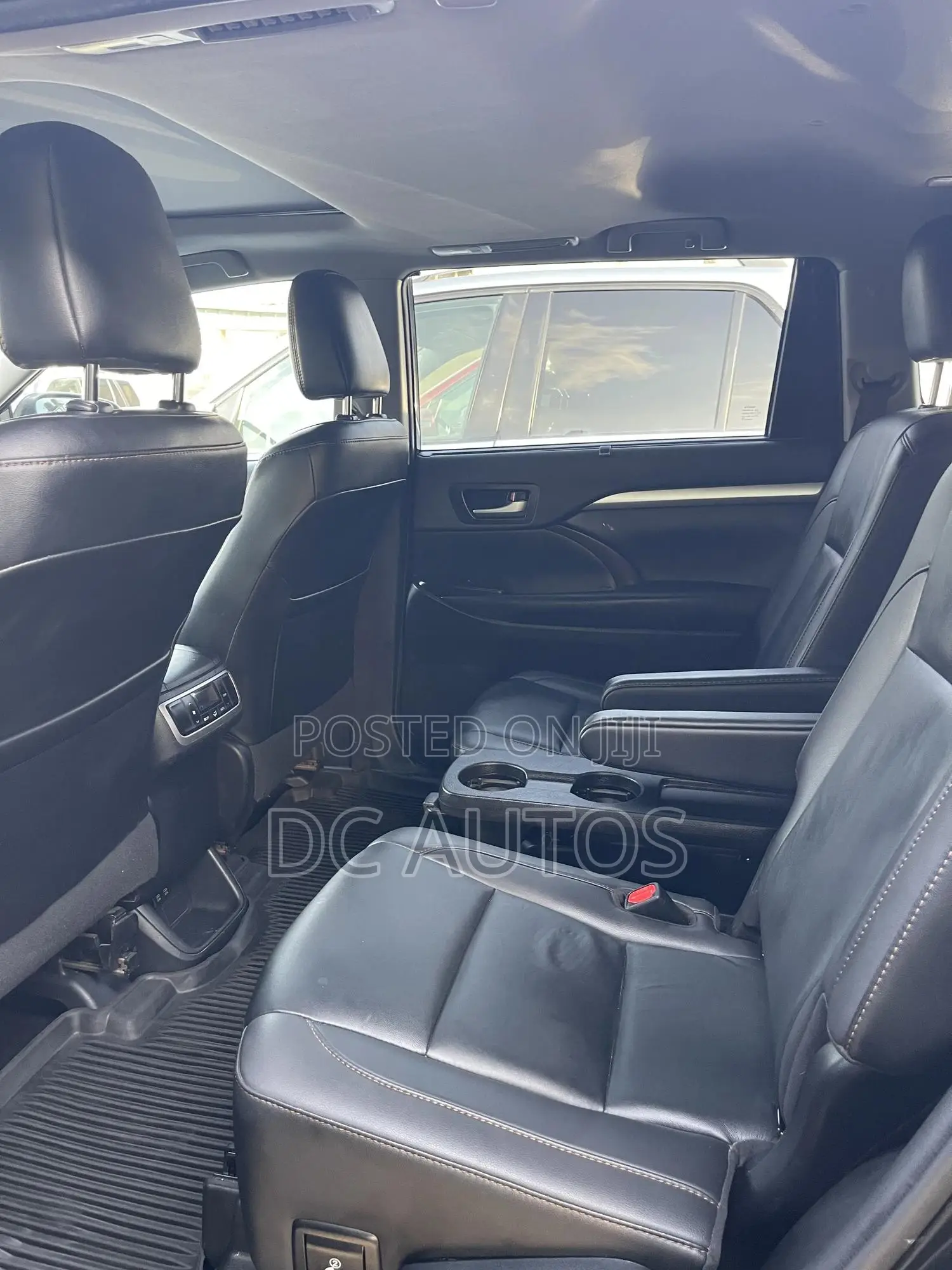 Toyota Highlander XLE 2019 Black
