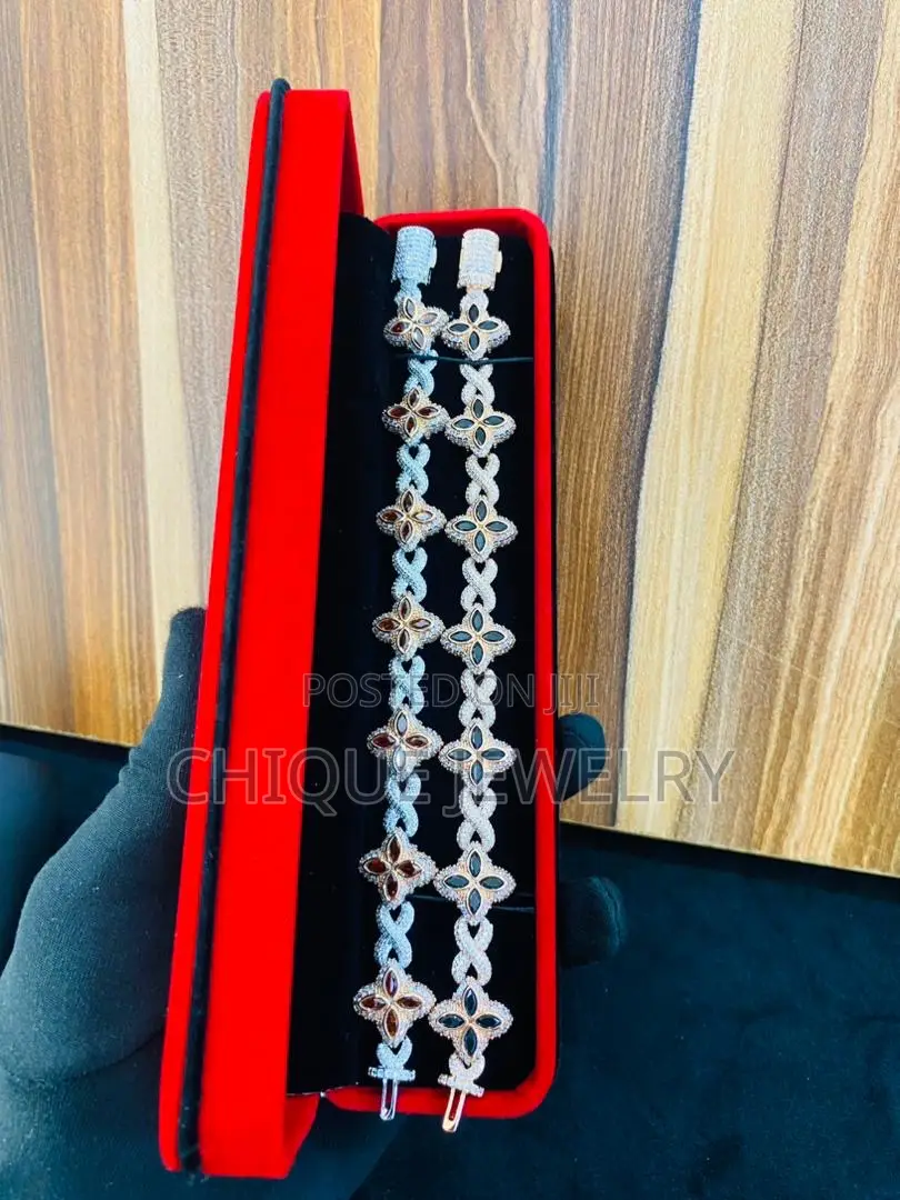 High Quality Zirconia Ice Studded Bracelet