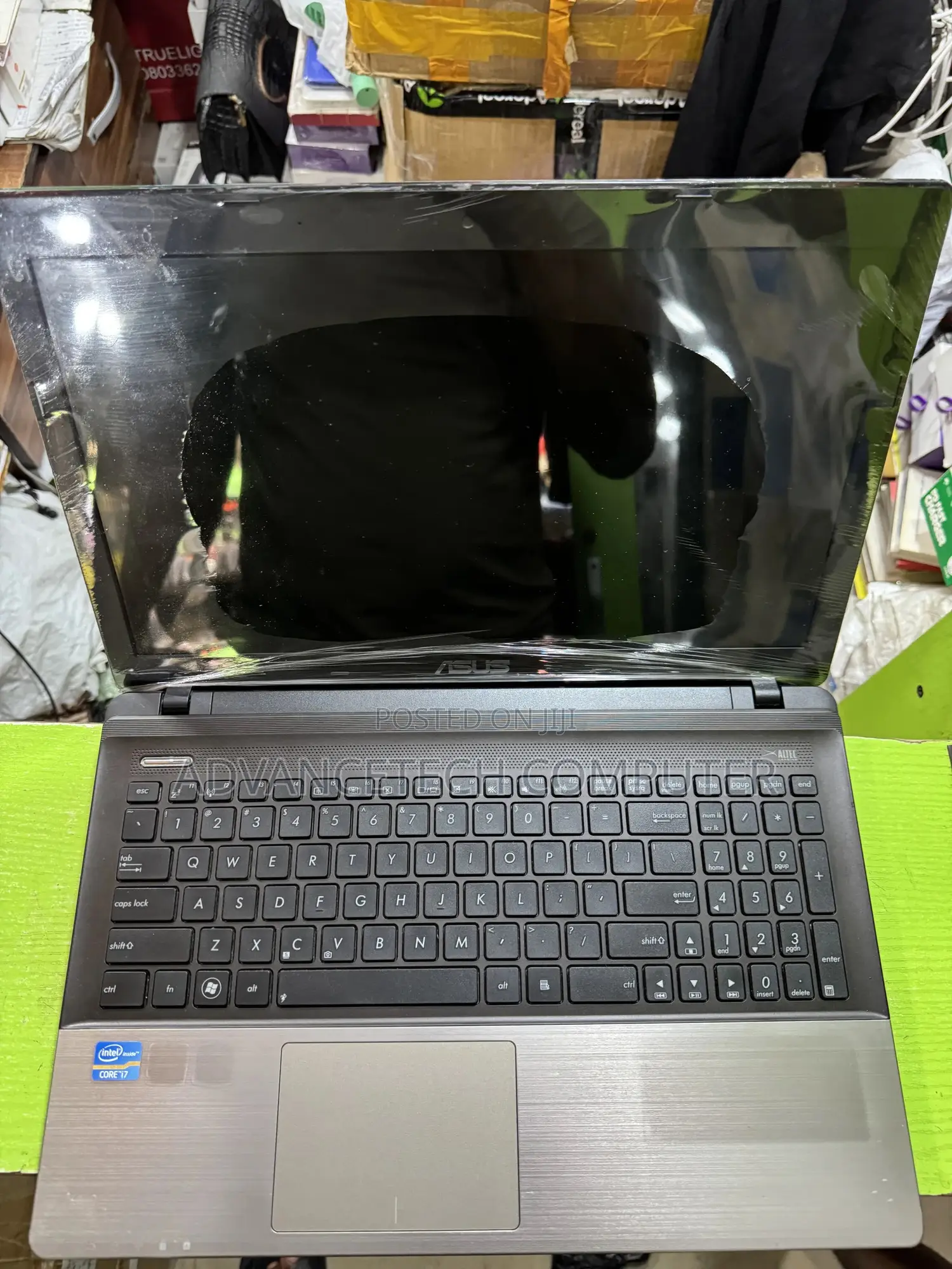 Laptop Asus A555LA 8GB Intel Core i7 HDD 500GB