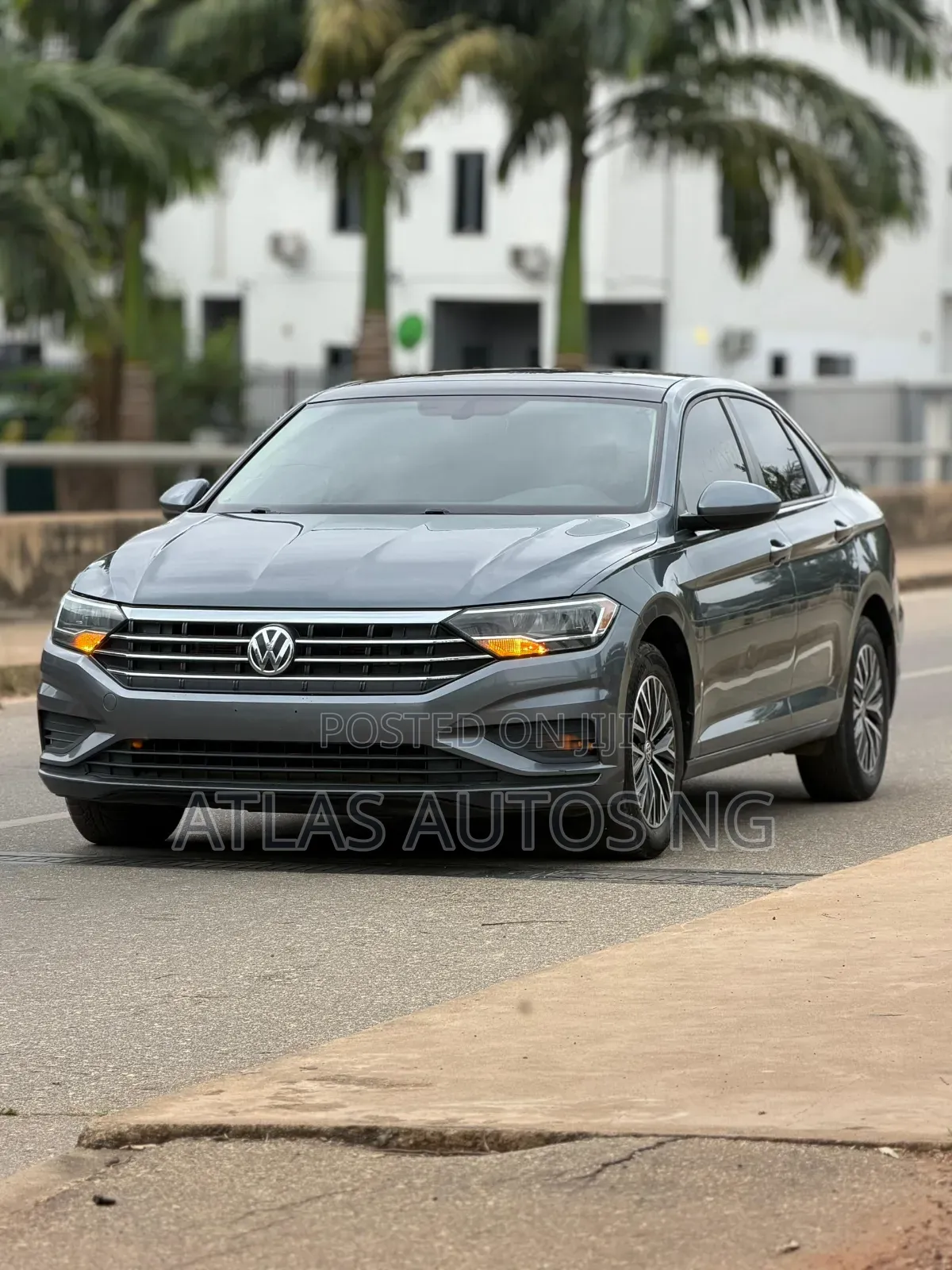 Volkswagen Jetta SEL 4dr Sedan (1.8L 4cyl Turbo 6A) 2015 Gray