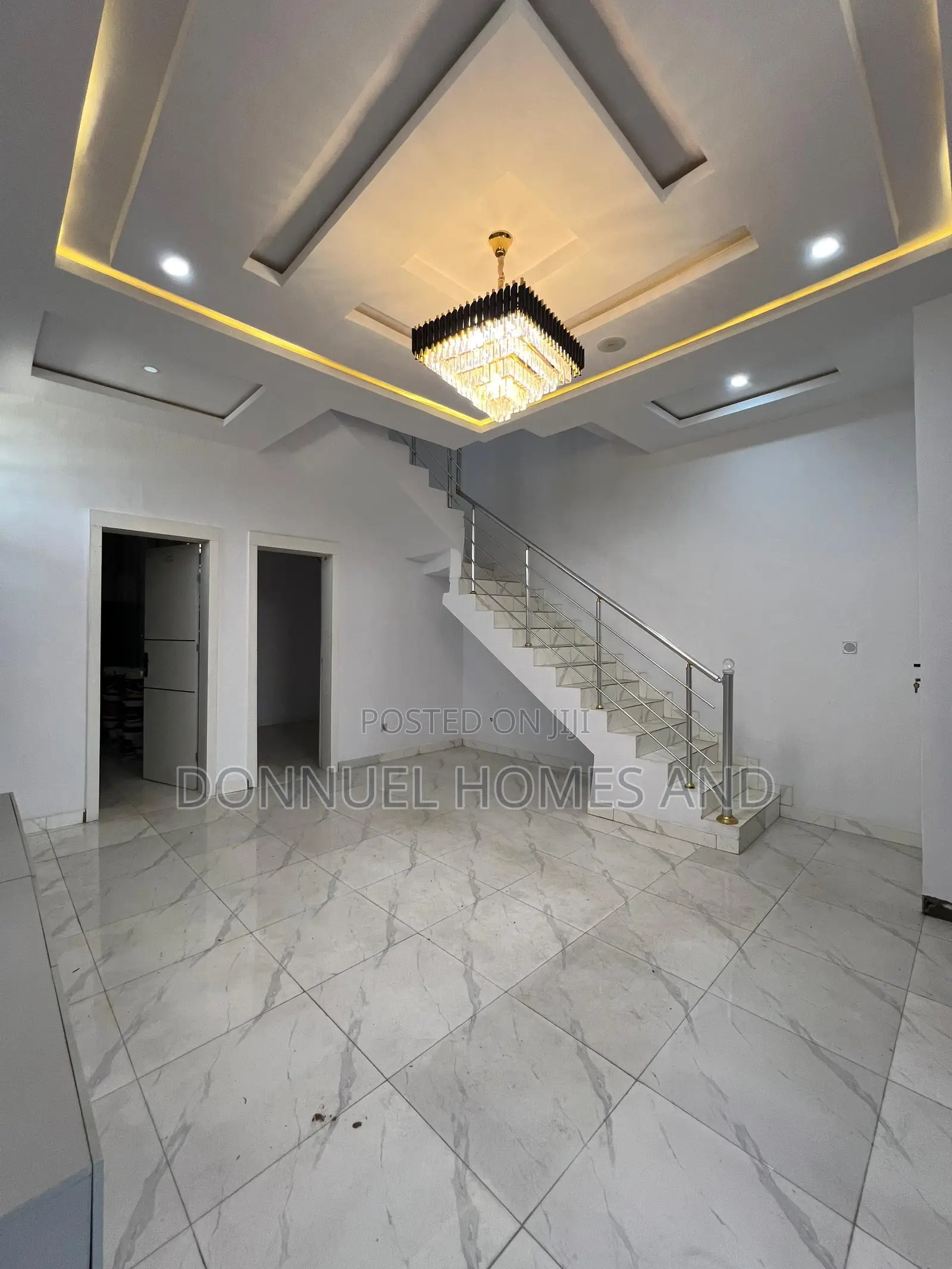4bdrm Townhouse / Terrace in Lekki Expressway for rent