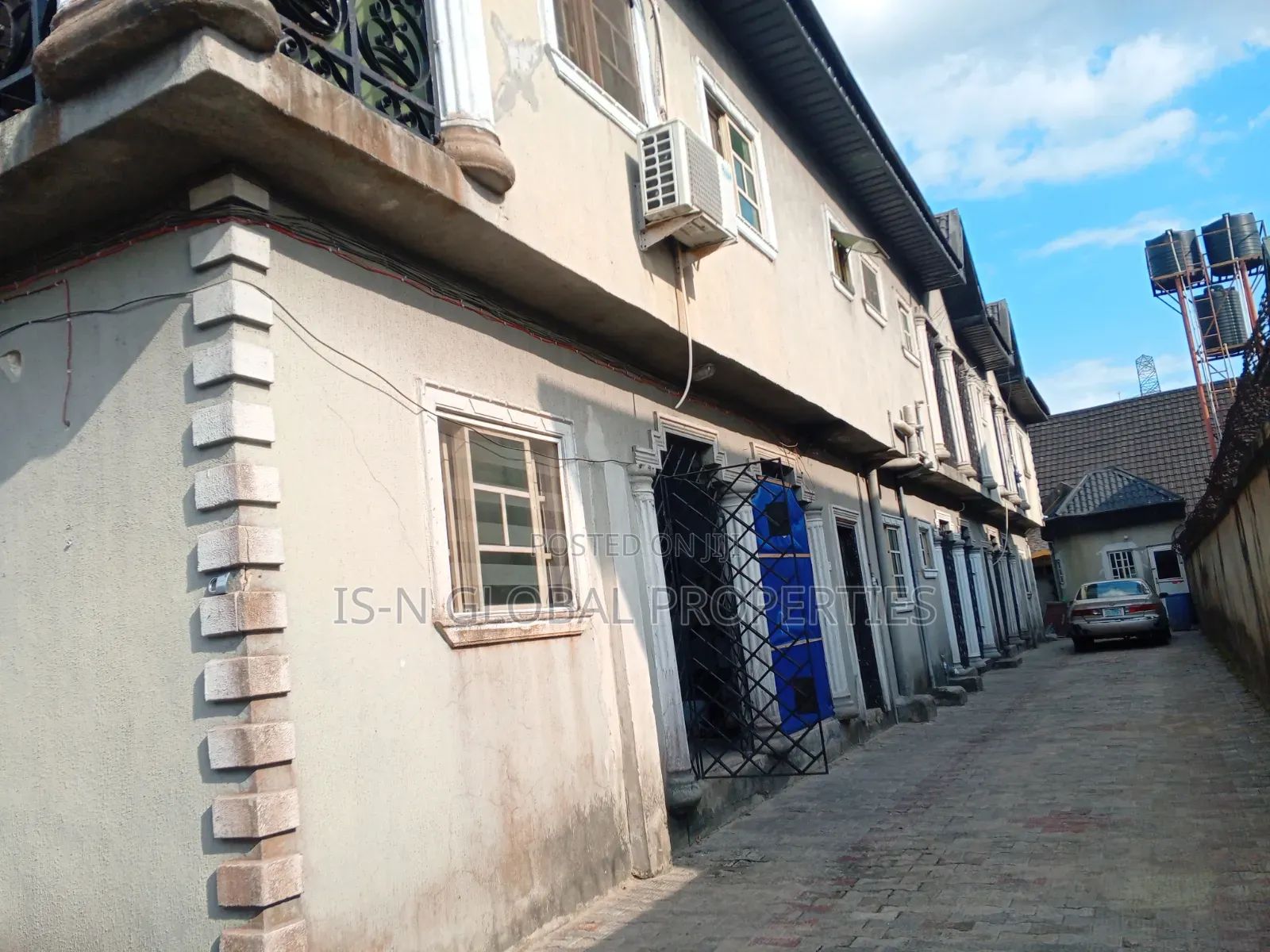 2bdrm Block of Flats in Warri for sale