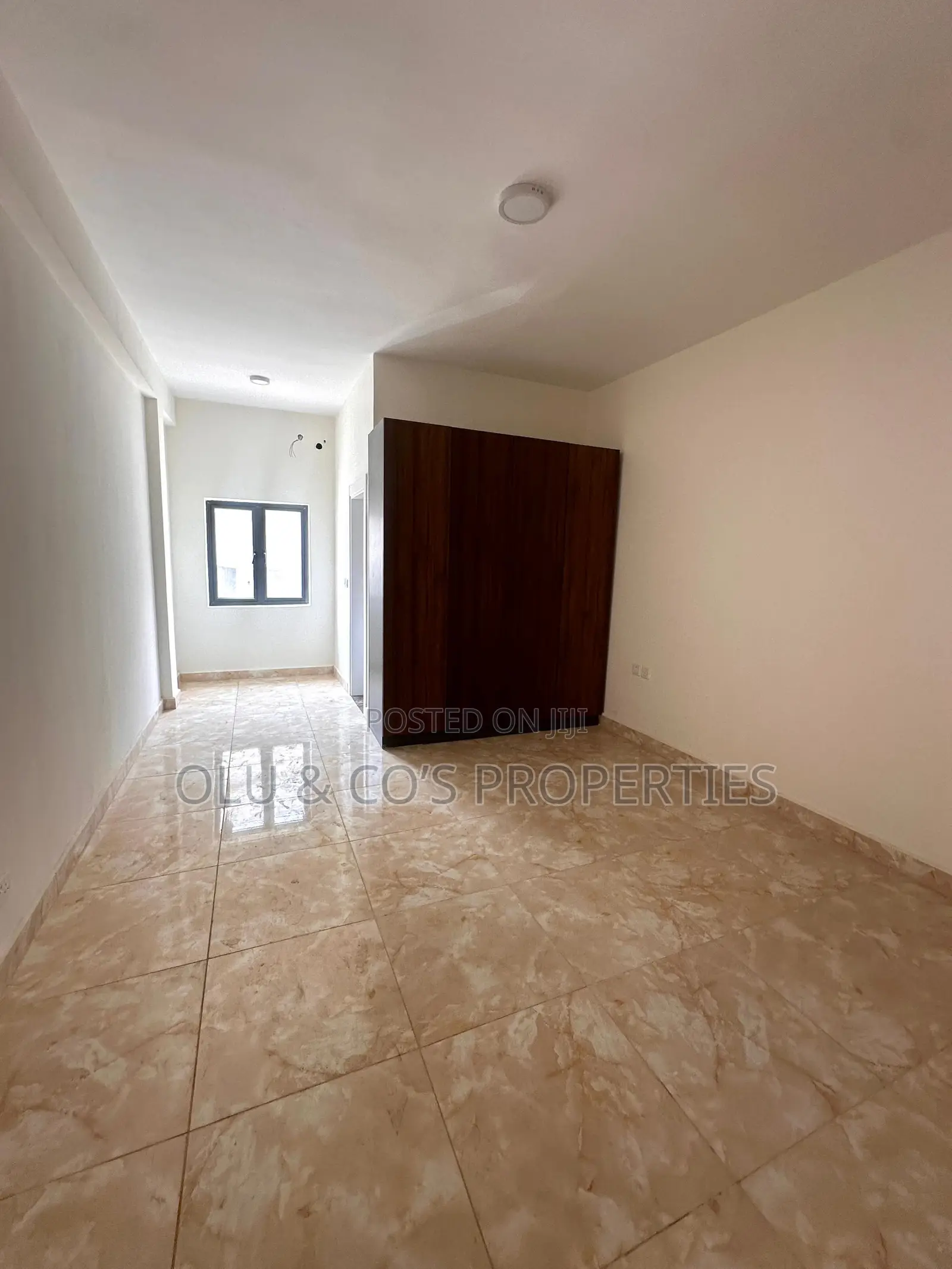 3bdrm Block of Flats in Jahi Gilmore for rent