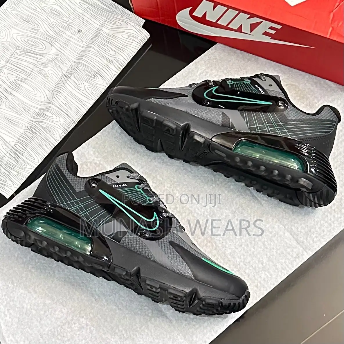Nike Sneakers Green Stripe 40-46